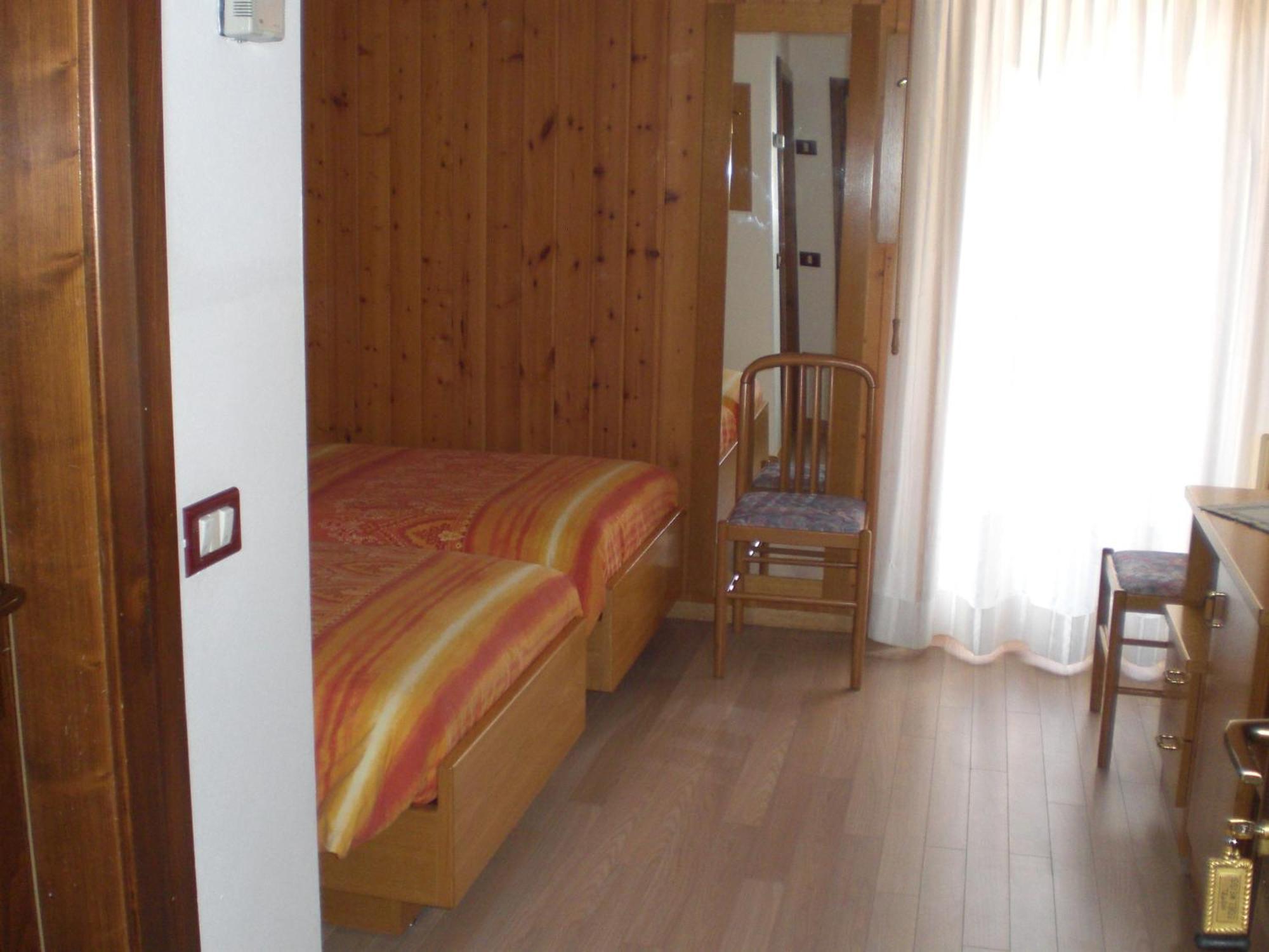 Hotel Edelweiss Пассо-дель-Тонале Экстерьер фото