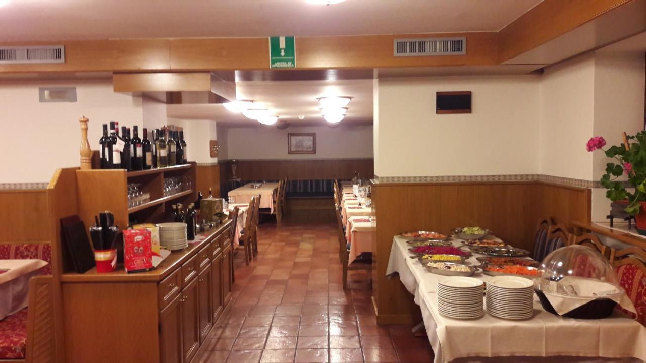 Hotel Edelweiss Пассо-дель-Тонале Экстерьер фото